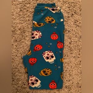 LIKE NEW RARE Lularoe Sugar Skull Leggings
